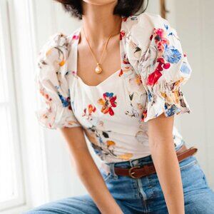 NWT Ivy City Co "Coco Cream Floral Top"
